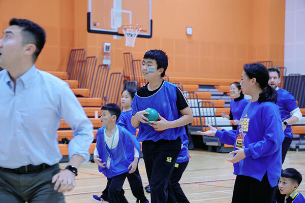 学生集会 - 首次学院活动,南通惠立学校